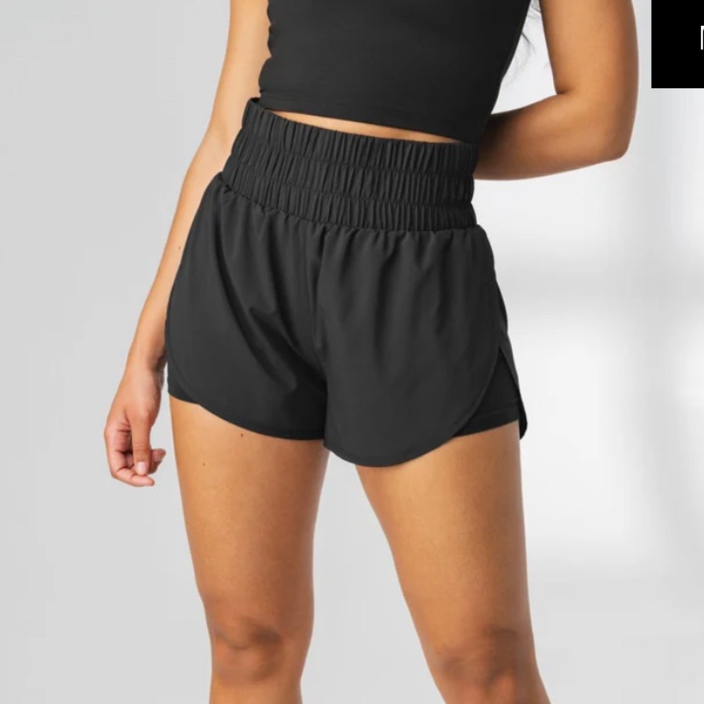 Vista Short- Small